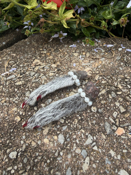 Squirrel paw earrings 💅🏻